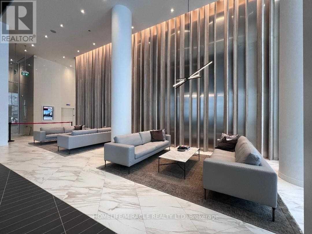 Apartment at 1305 - 3900 CONFEDERATION PARKWAY, Mississauga