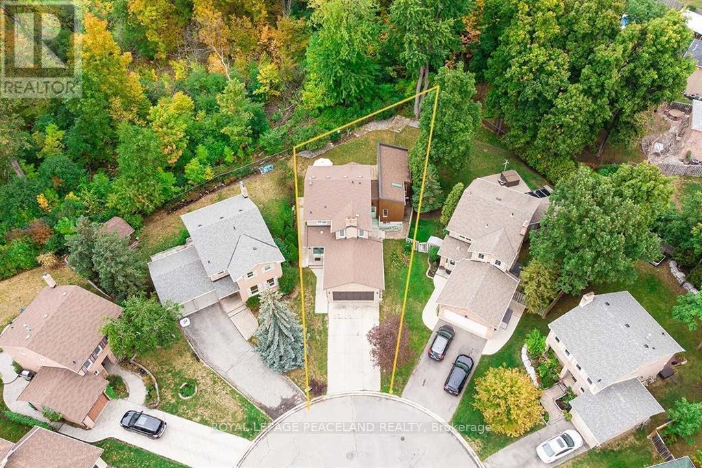 Detached at 2 - 4239 WHITE SPRUCE COURT, Mississauga
