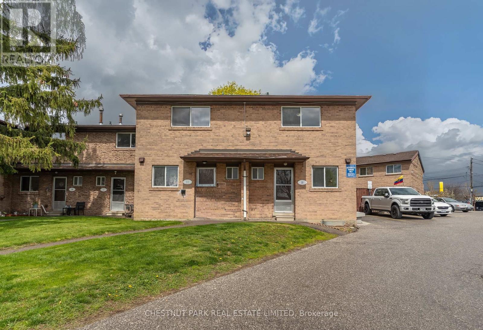 Townhouse at 23 - 44 ROMFIELD DRIVE, Toronto