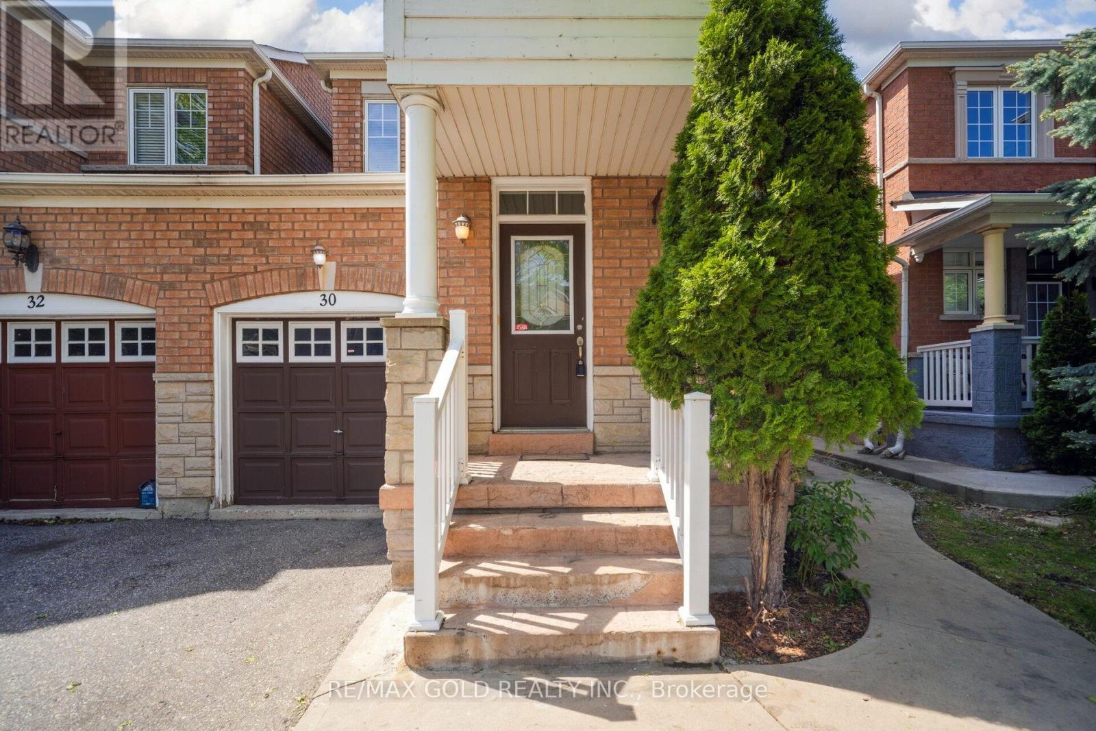 Semi-Detached/Link at 30 GROVER ROAD, Brampton