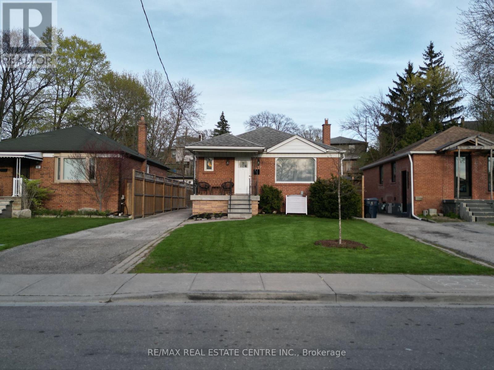 Detached at 75 CYNTHIA ROAD, Toronto