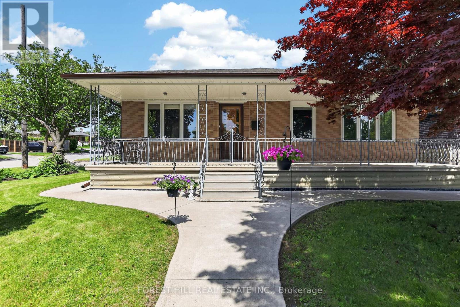 Detached at 11 FAIRWEATHER ROAD, Toronto