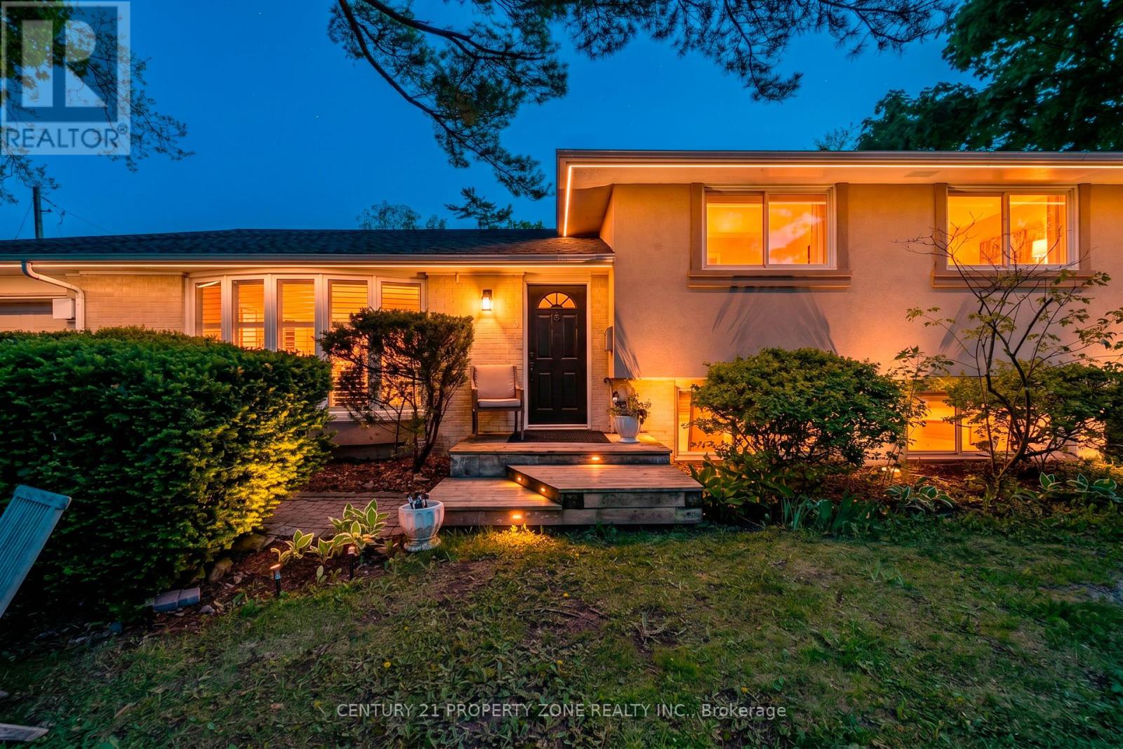 Detached at 294 CHELTENHAM ROAD, Burlington