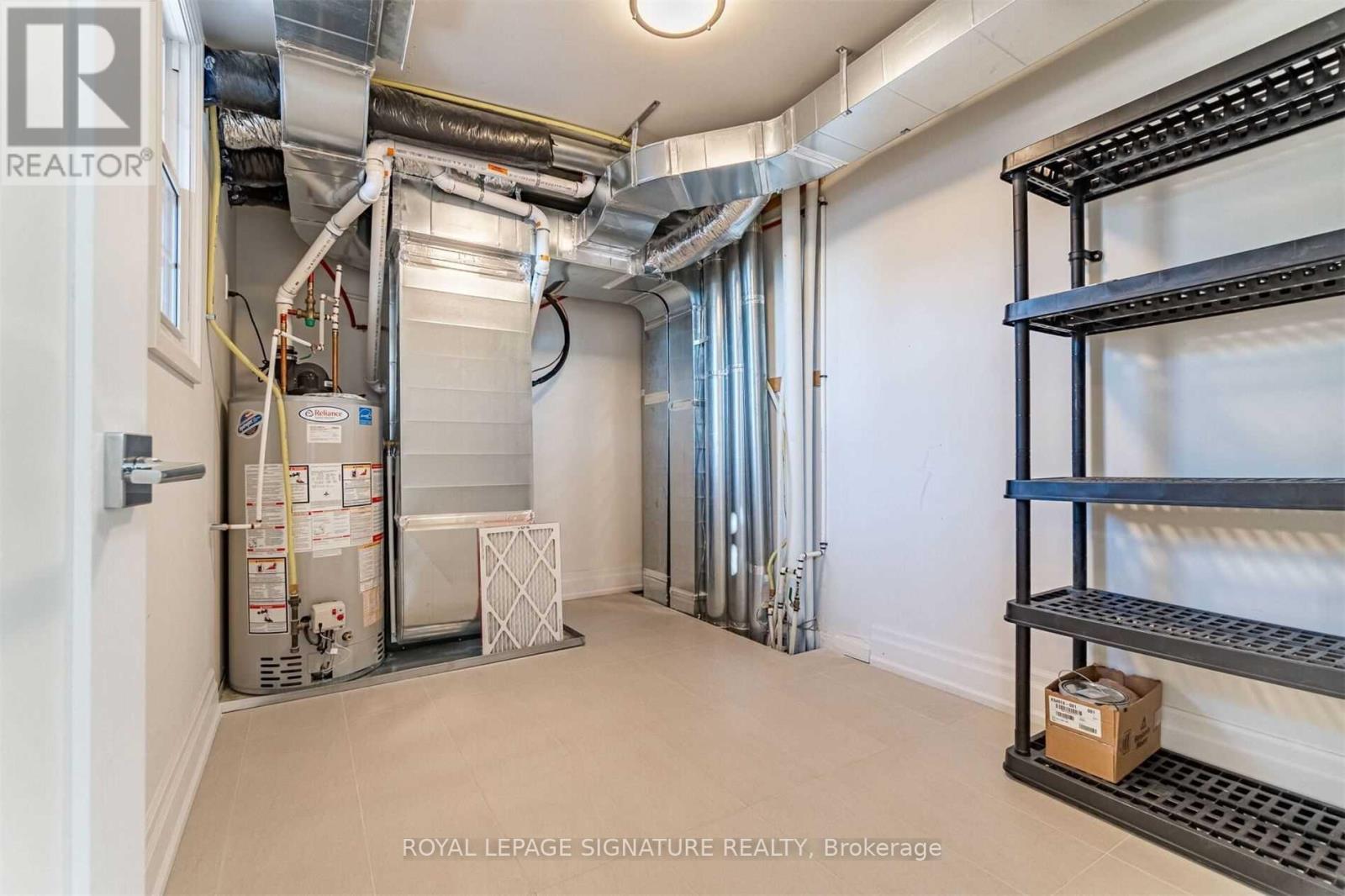 Townhouse at 202 - 760 LAKESHORE ROAD E, Mississauga