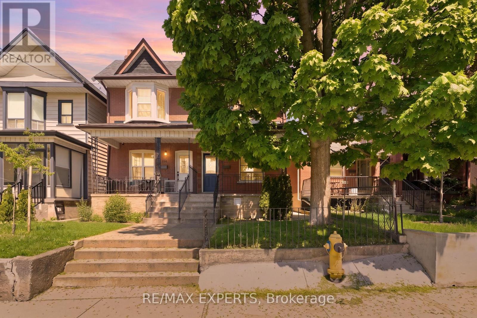 Semi-Detached/Link at 148 ASCOT AVENUE, Toronto
