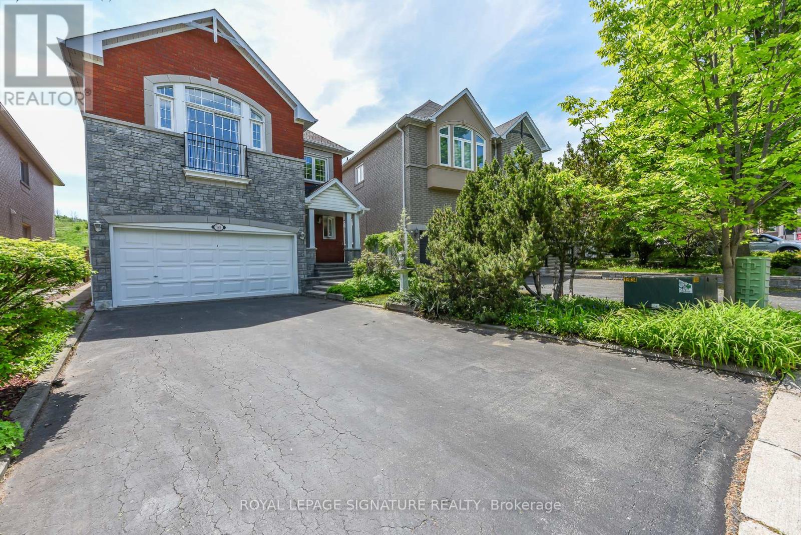 Detached at 5504 WINDY HILL COURT, Mississauga (Hurontario)