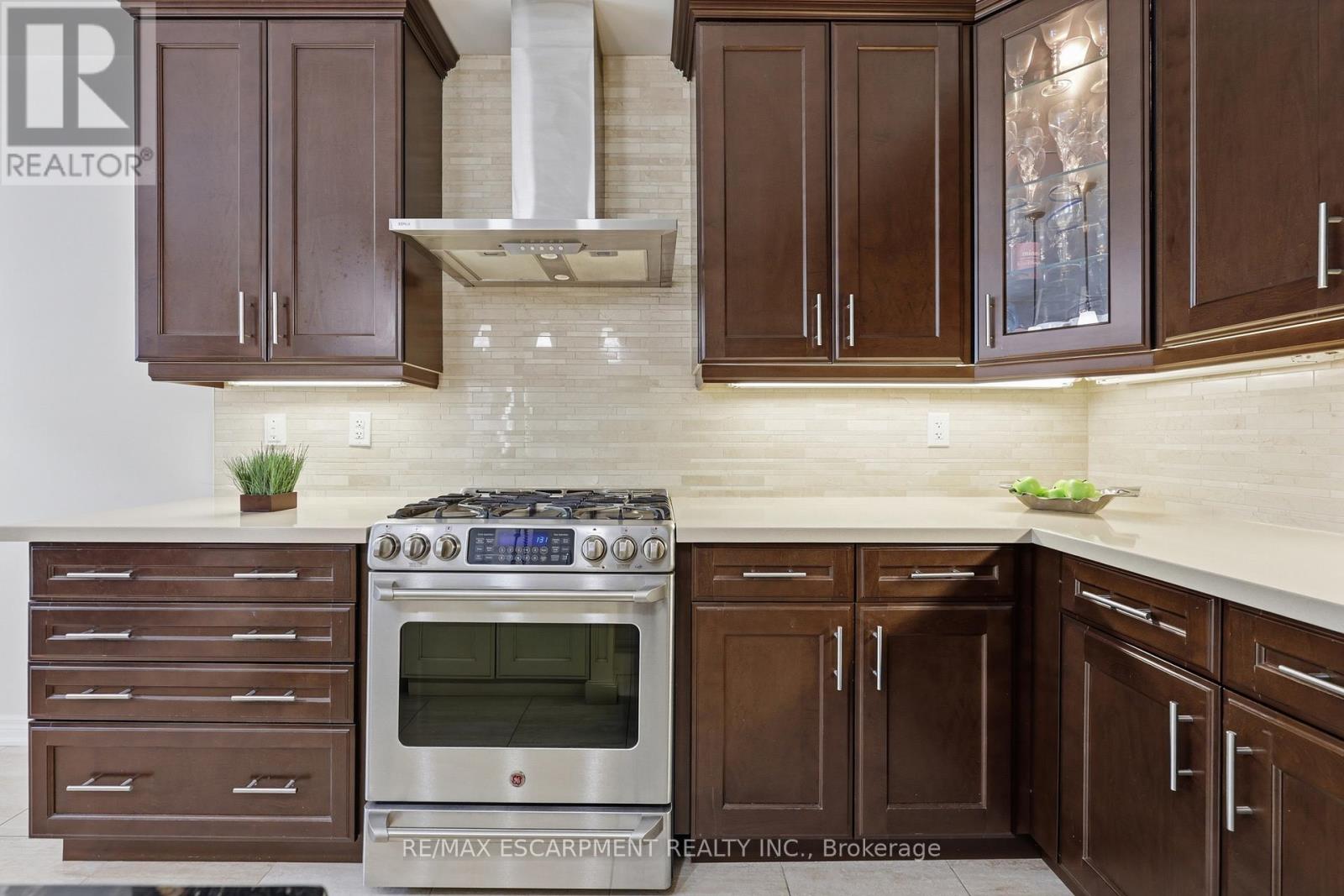 Detached at 4645 DOUG WRIGHT DRIVE, Burlington