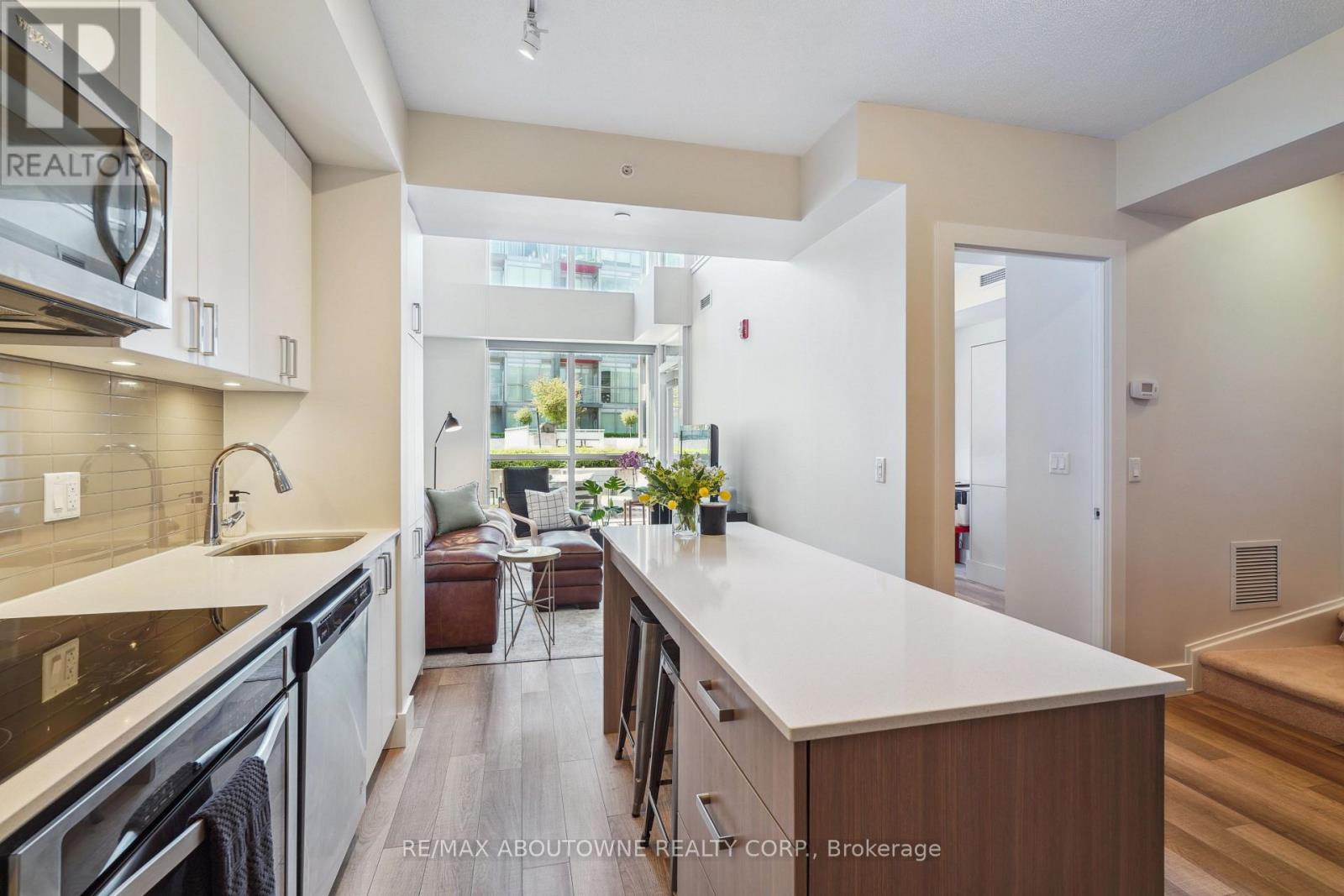 Apartment at C204 - 5260 DUNDAS STREET, Burlington