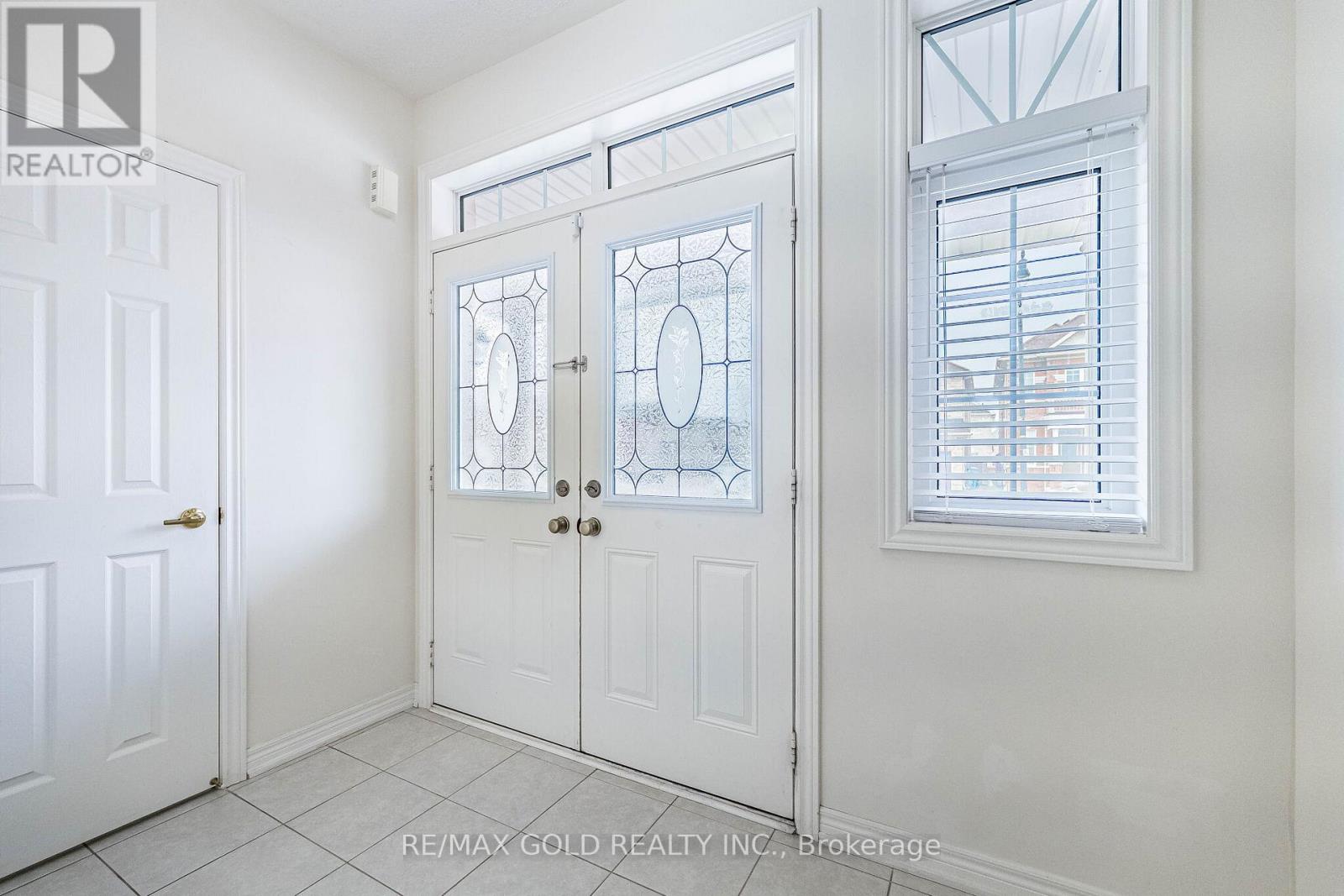 Detached at 14 LLOYD CRESCENT, Brampton