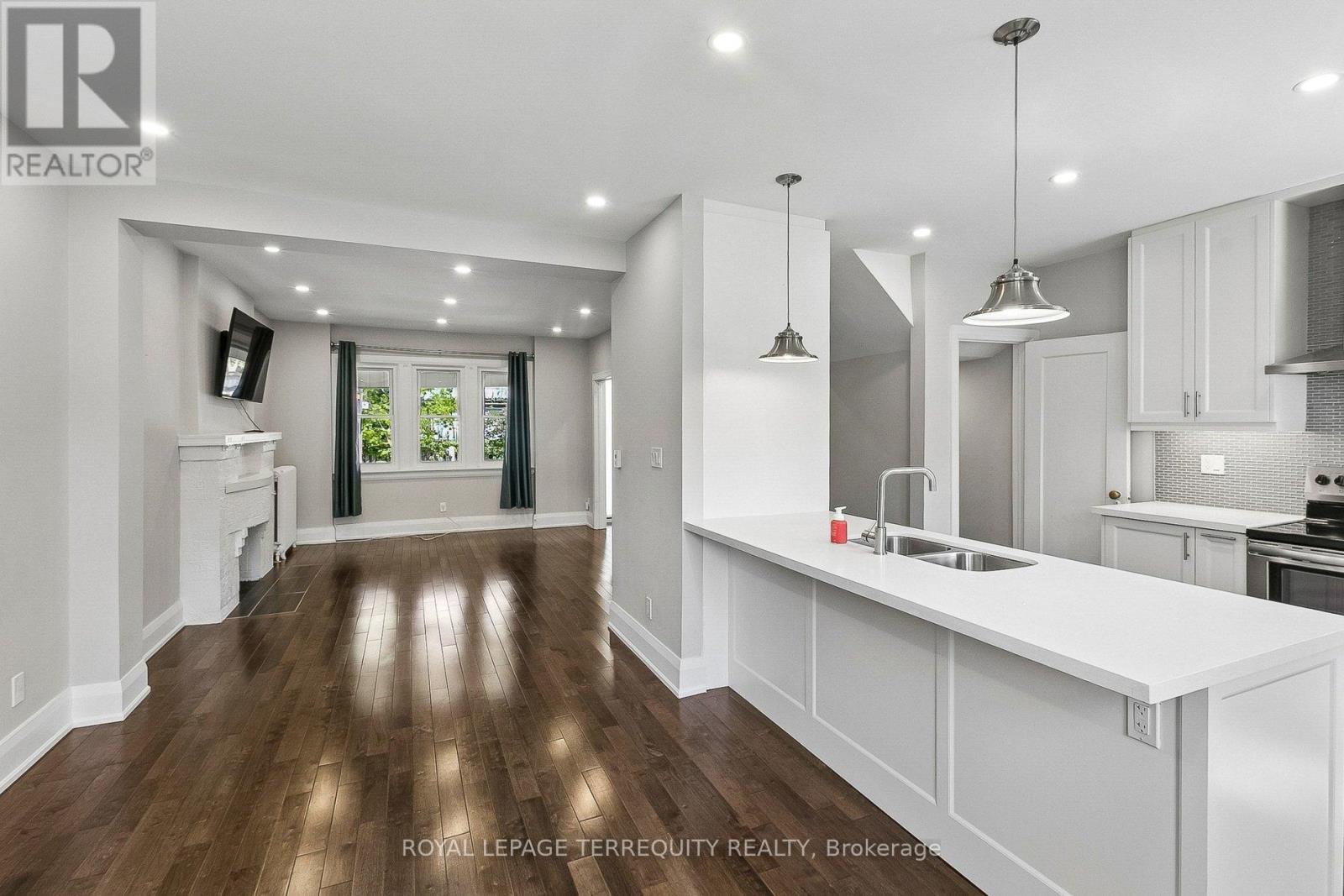 Detached at 407 ANNETTE STREET, Toronto