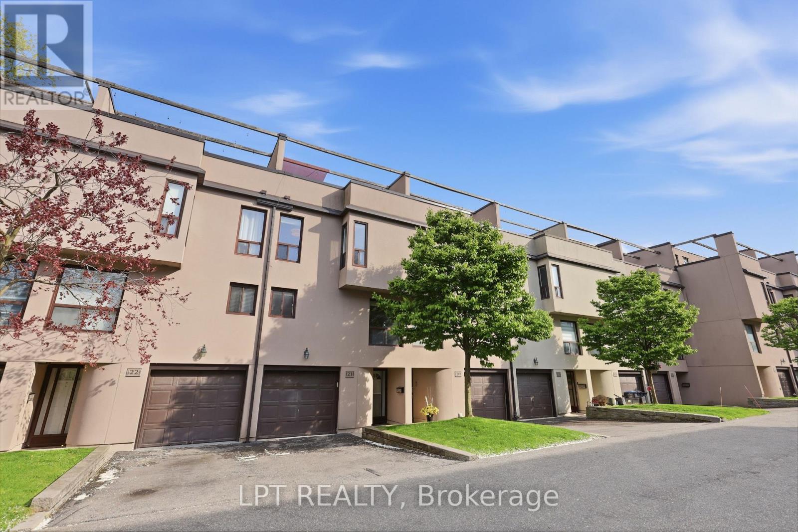 Townhouse at 21 - 24 REID DRIVE, Mississauga (Streetsville)