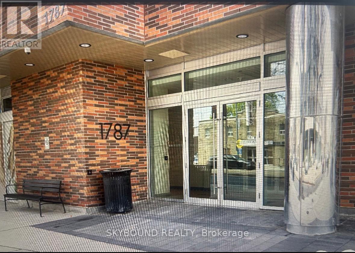 Apartment at 627 - 1787 ST. CLAIR AVENUE W, Toronto (Weston-Pellam Park)