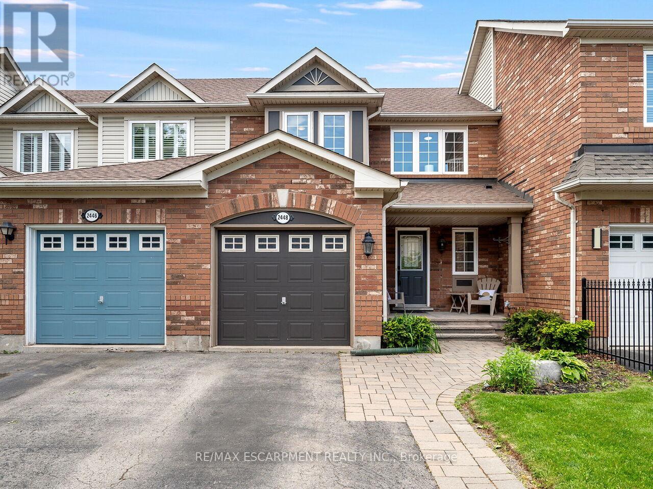 Townhouse at 2448 WOODEN HILL CIRCLE, Oakville