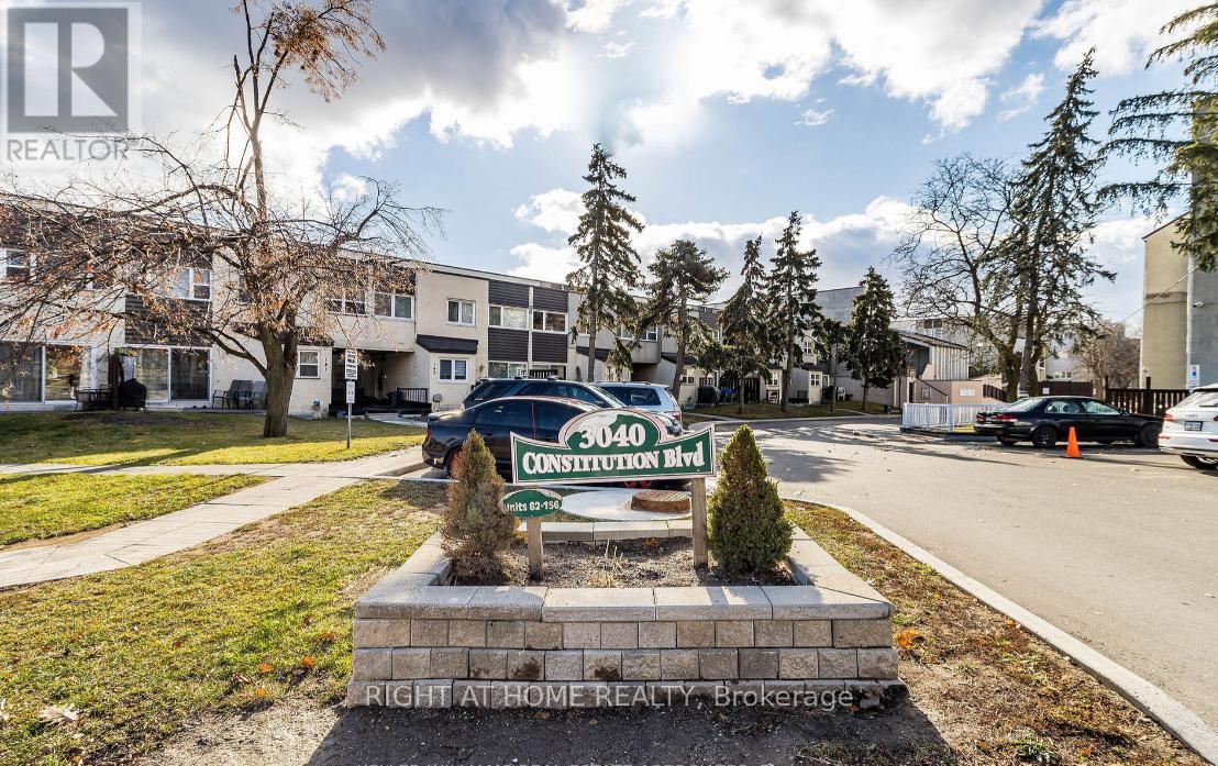 Townhouse at 141 - 3040 CONSTITUTION BOULEVARD, Mississauga (Applewood)