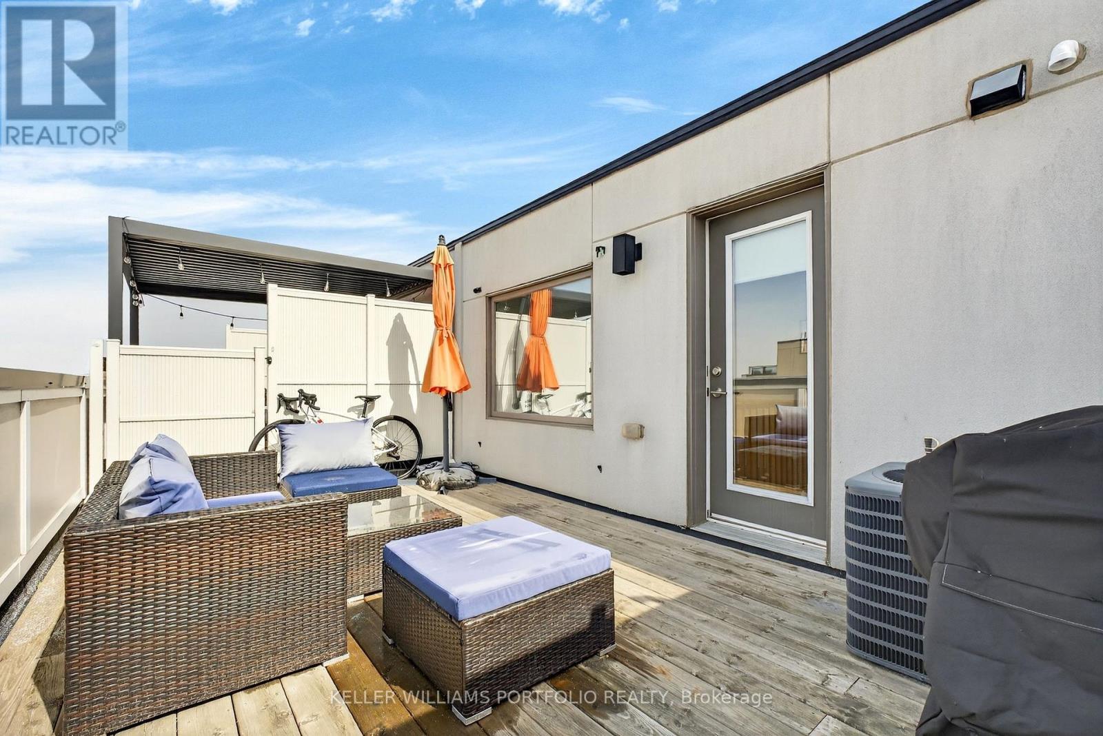 Townhouse at 7 - 171 WILLIAM DUNCAN ROAD, Toronto