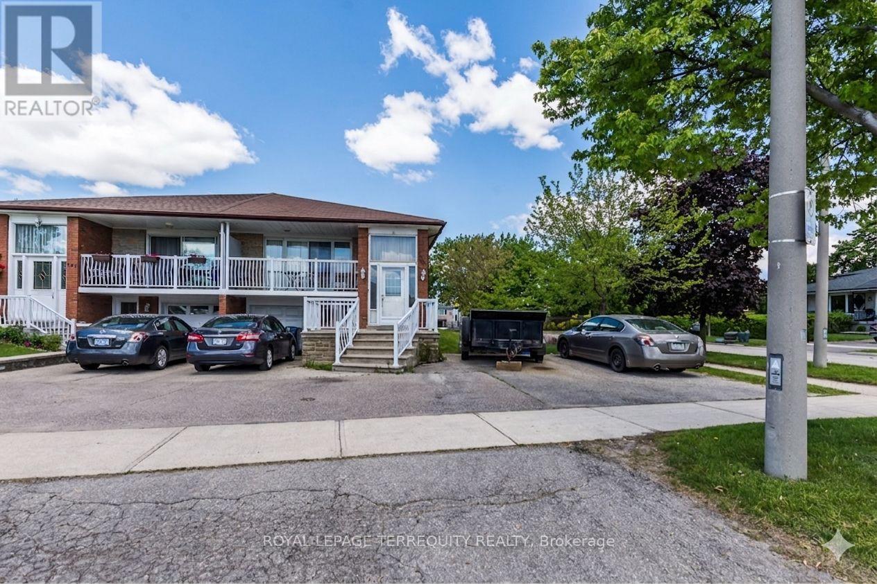 Semi-Detached/Link at 783 ANNAMORE ROAD, Mississauga (Applewood)