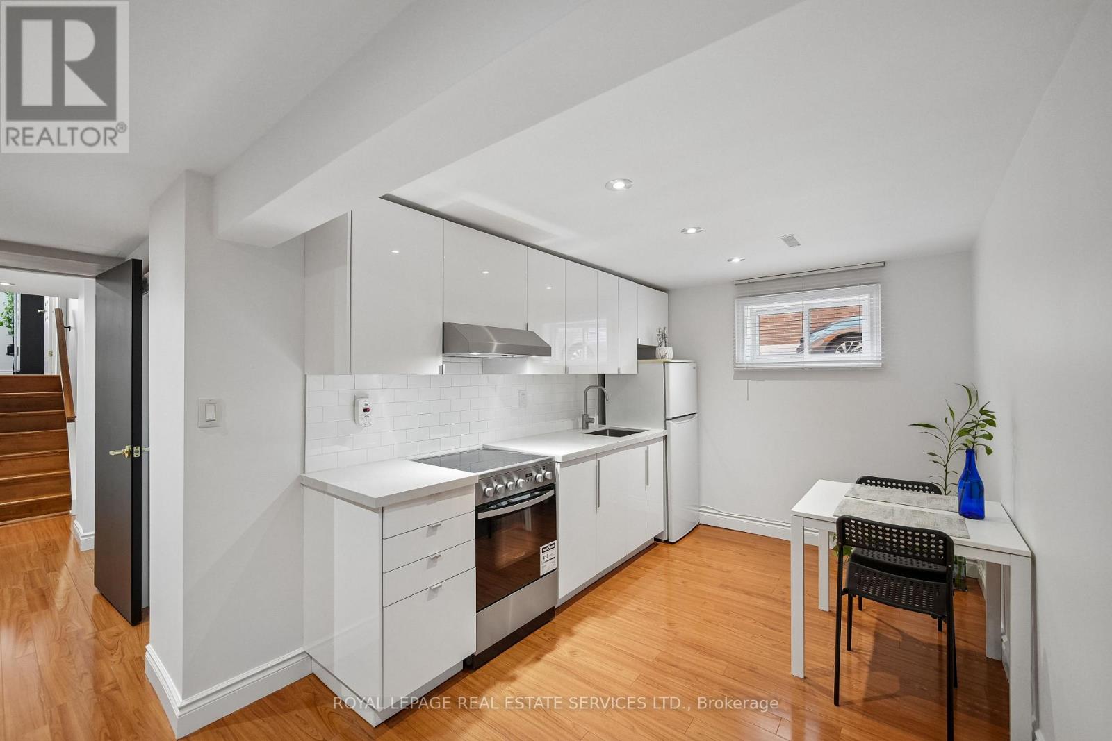 Semi-Detached/Link at 2362 GARETH ROAD, Mississauga