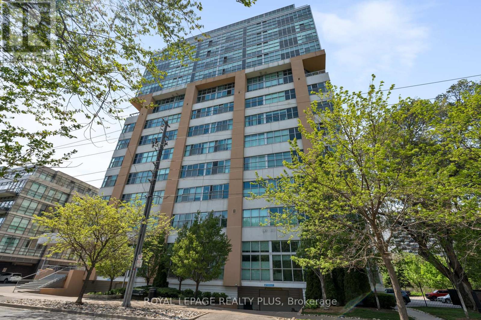 Apartment at 1016 - 2 FIELDWAY ROAD, Toronto