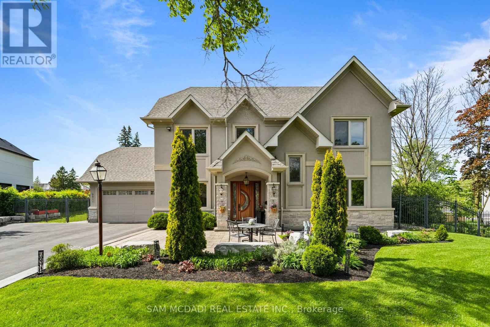 Detached at 2411 THORN LODGE DRIVE, Mississauga (Sheridan)