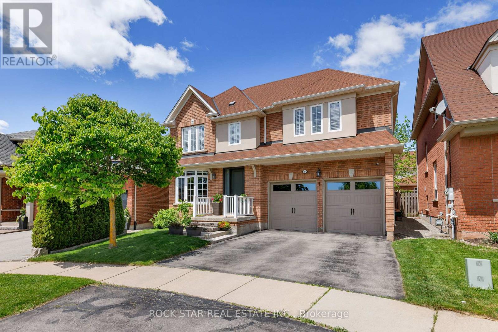 Detached at 2277 BLUE OAK CIRCLE, Oakville
