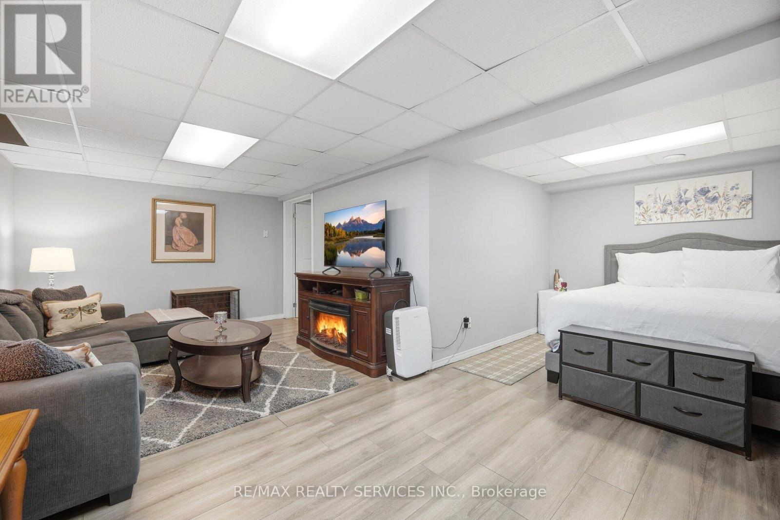 Detached at 122 FLOWERTOWN AVENUE, Brampton