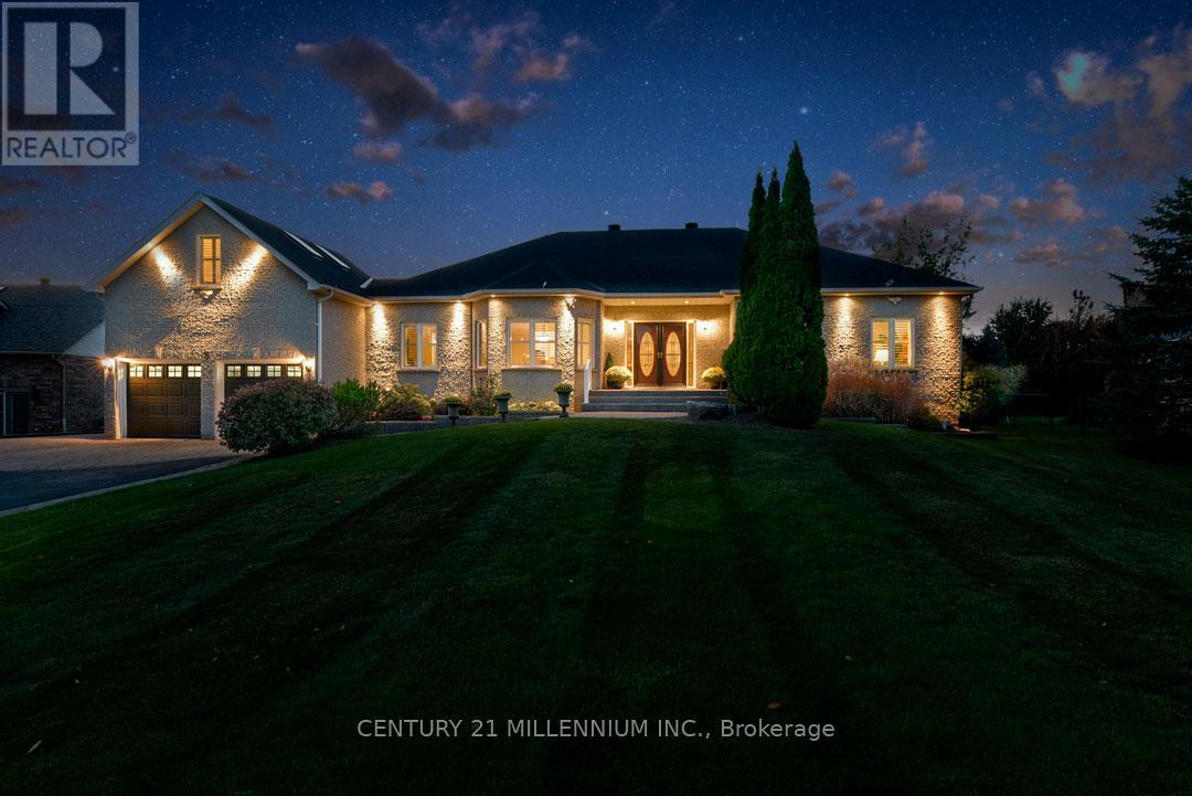 Detached at 8 CASTLEWOOD COURT, Caledon
