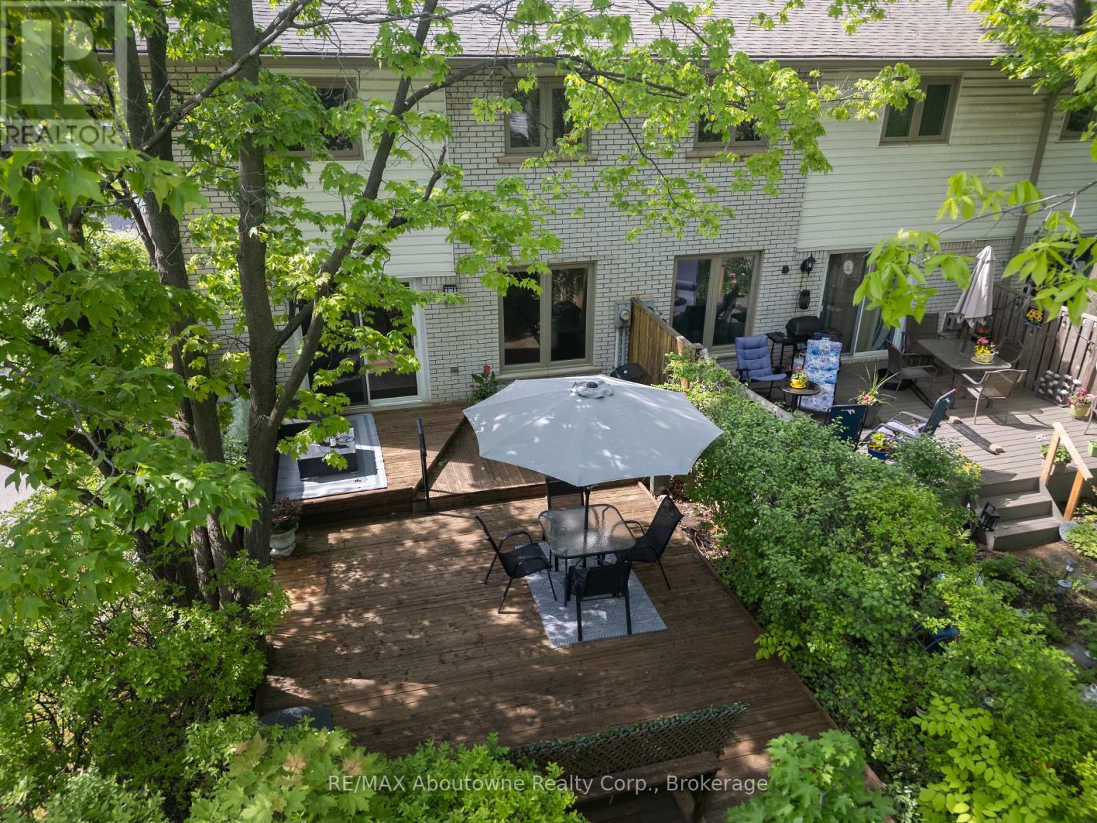 Townhouse at 35 - 1270 GAINSBOROUGH DRIVE, Oakville