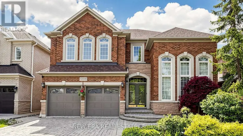Detached at 1206 LINDENROCK DRIVE, Oakville