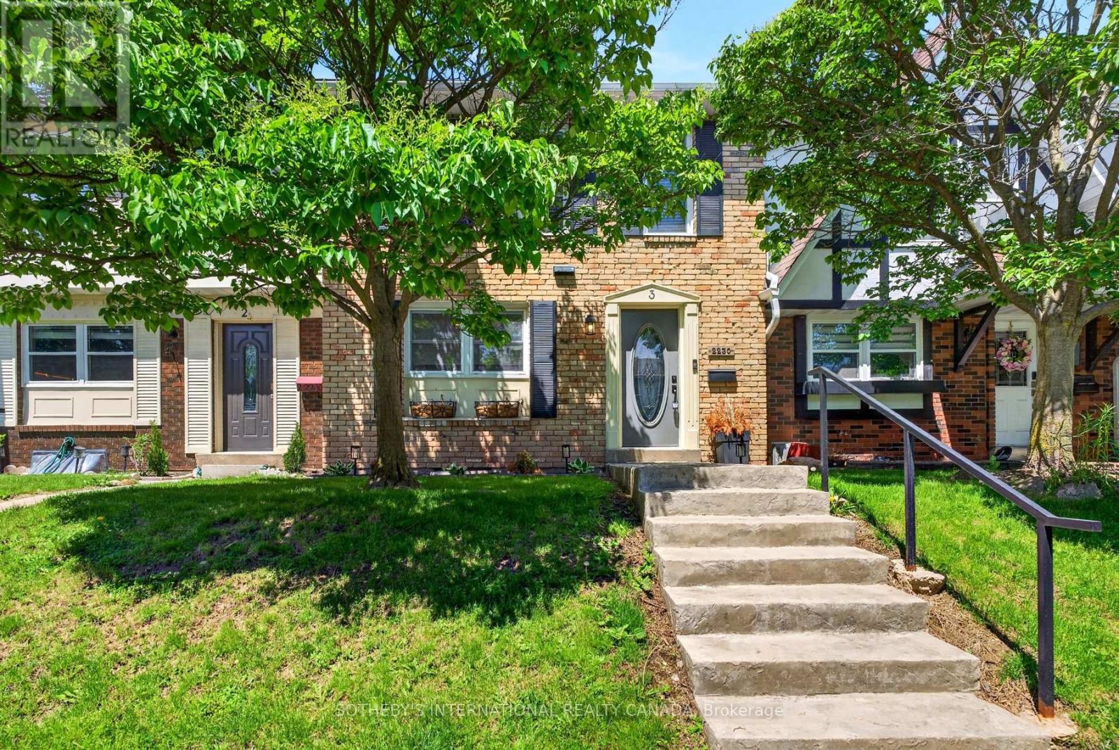 Townhouse at 3 - 2230 UPPER MIDDLE ROAD, Burlington