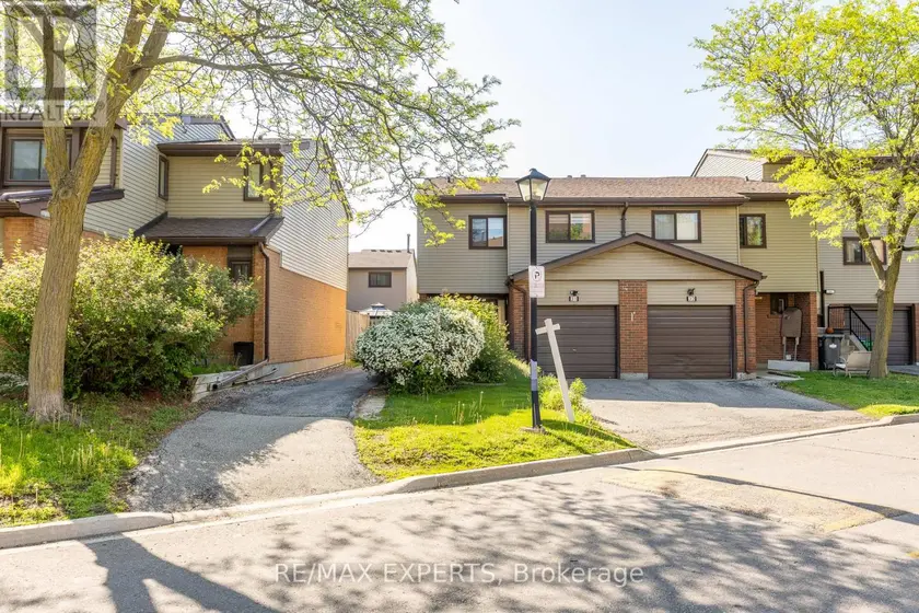 Townhouse at 31 CARLETON PLACE, Brampton (Bramalea West Industrial)