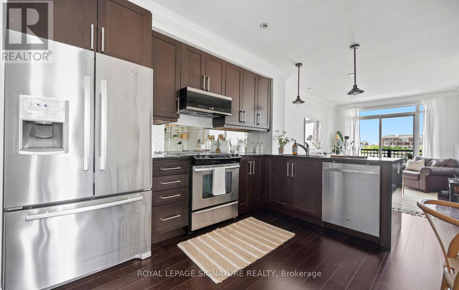 Apartment at 303 - 3563 LAKE SHORE BOULEVARD W, Toronto
