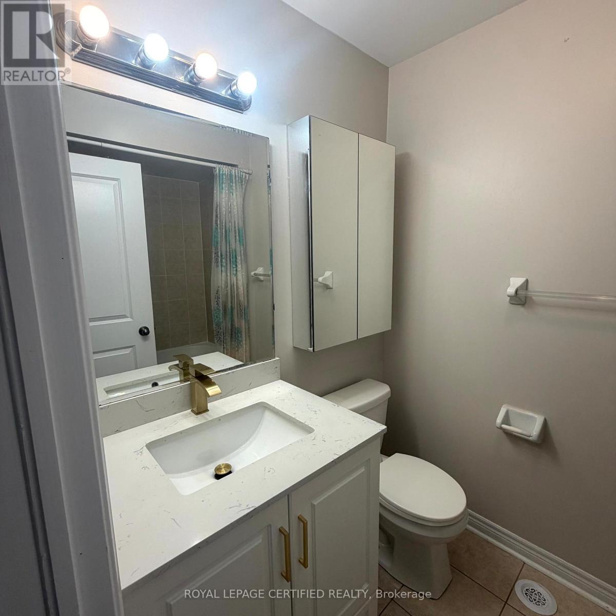 Townhouse at 4 SOLDIER STREET, Brampton
