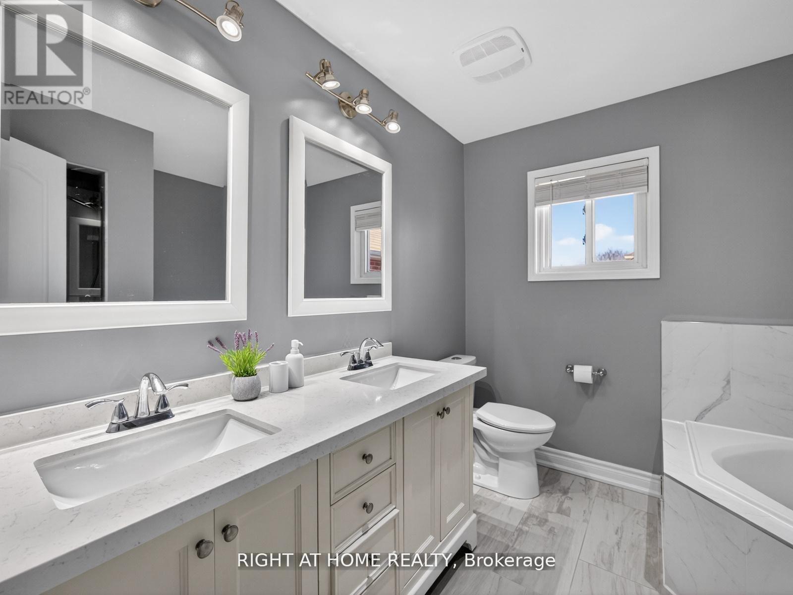 Detached at 7068 ROSEHURST DRIVE, Mississauga