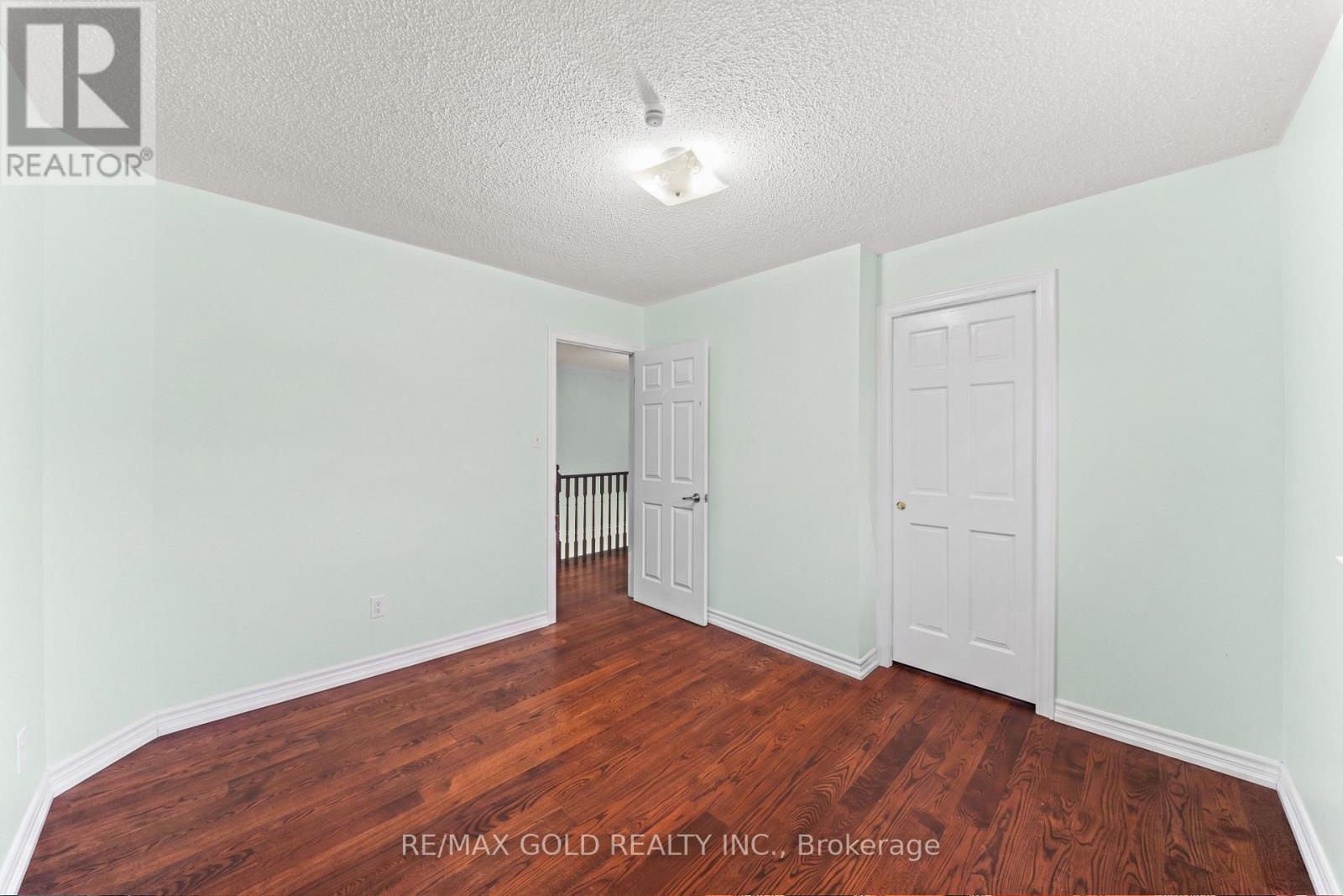 Detached at 31 RAVENSCLIFFE COURT, Brampton