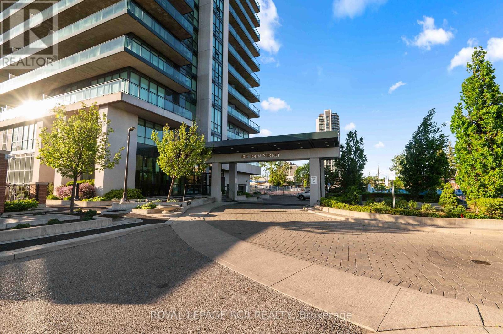 Apartment at 1702 - 100 JOHN STREET, Brampton (Downtown Brampton)