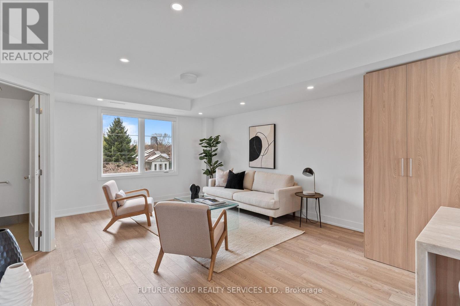 Detached at UNIT 3 - 15 ACORN AVENUE, Toronto