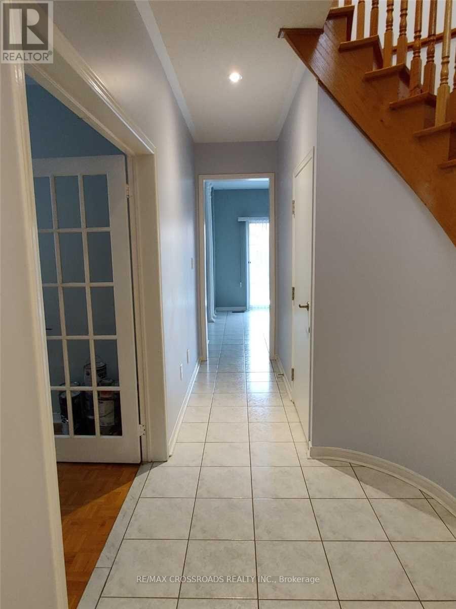 Detached at 673 BRISTOL ROAD W, Mississauga