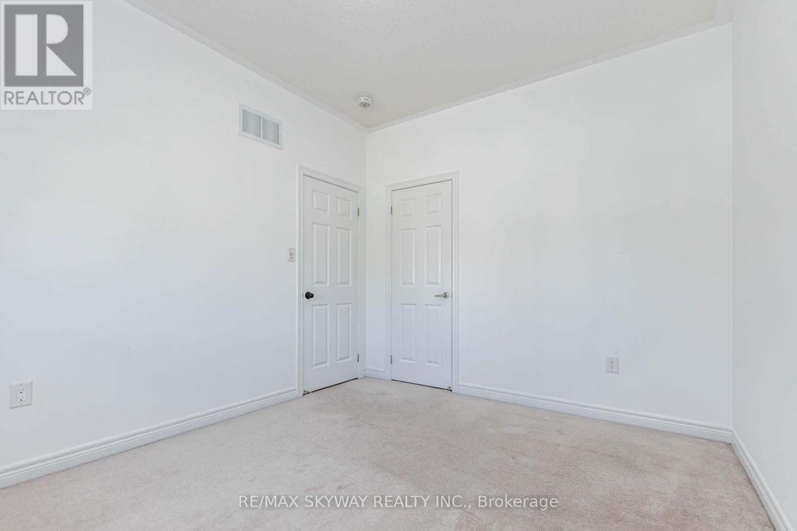 Semi-Detached/Link at 63 VEZNA CRESCENT, Brampton