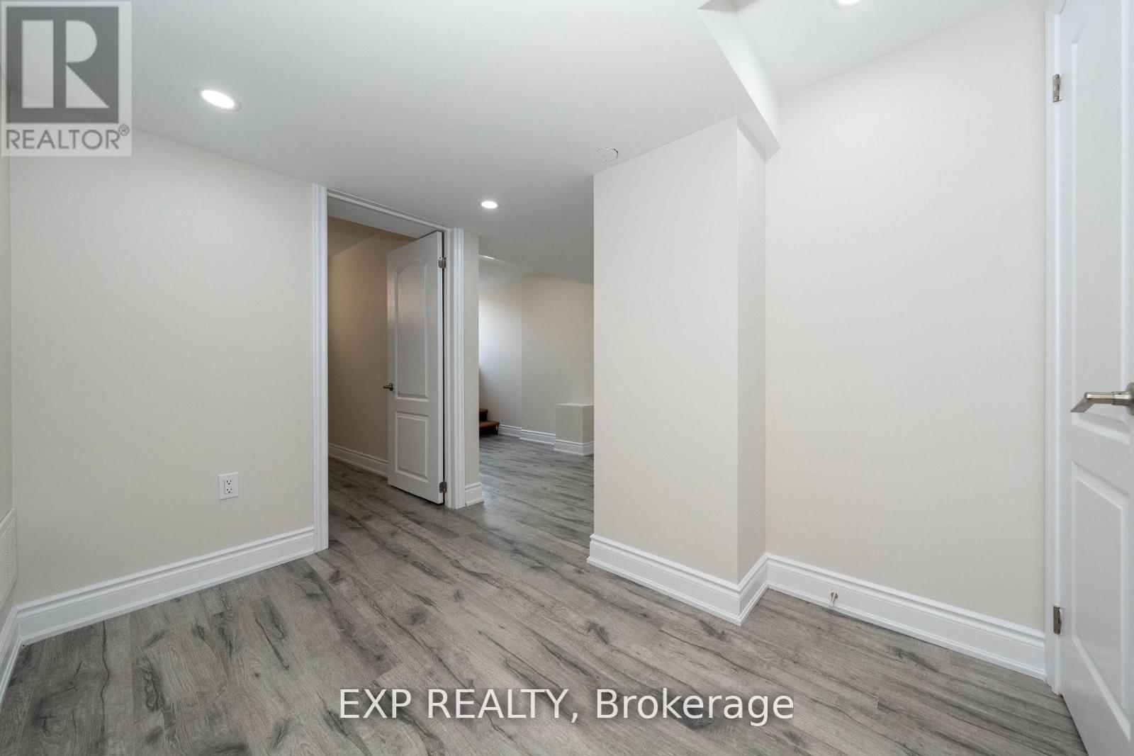 Townhouse at BASEMENT - 272 DUNCAN LANE, Milton
