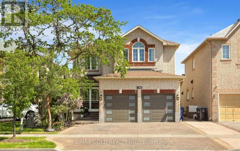 Detached at 702 TWAIN AVENUE, Mississauga