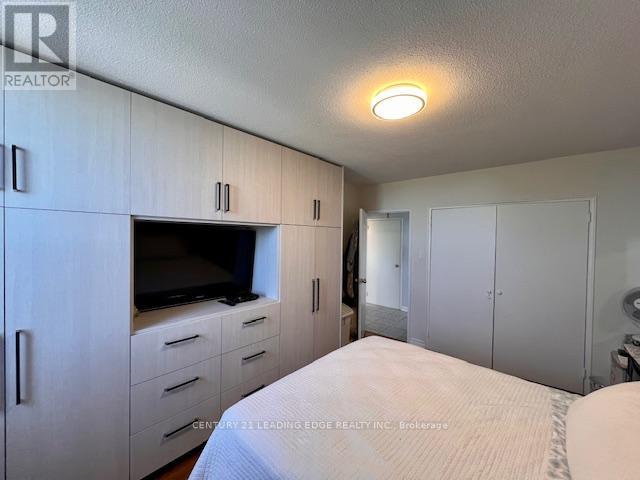 Apartment at 911 - 80 GRANDRAVINE DRIVE, Toronto