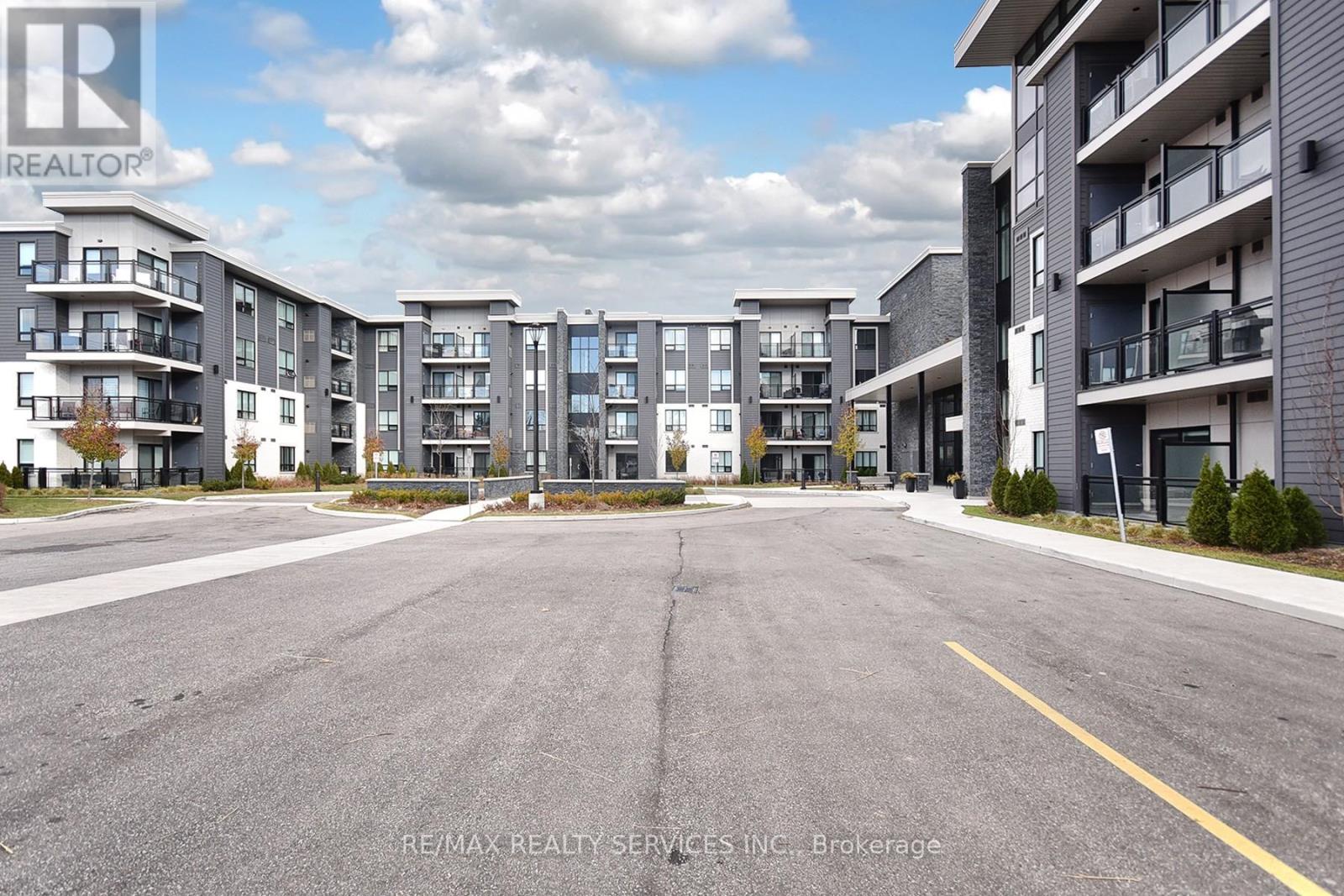 Apartment at 133 - 3170 ERIN MILLS PARKWAY, Mississauga (Erin Mills)