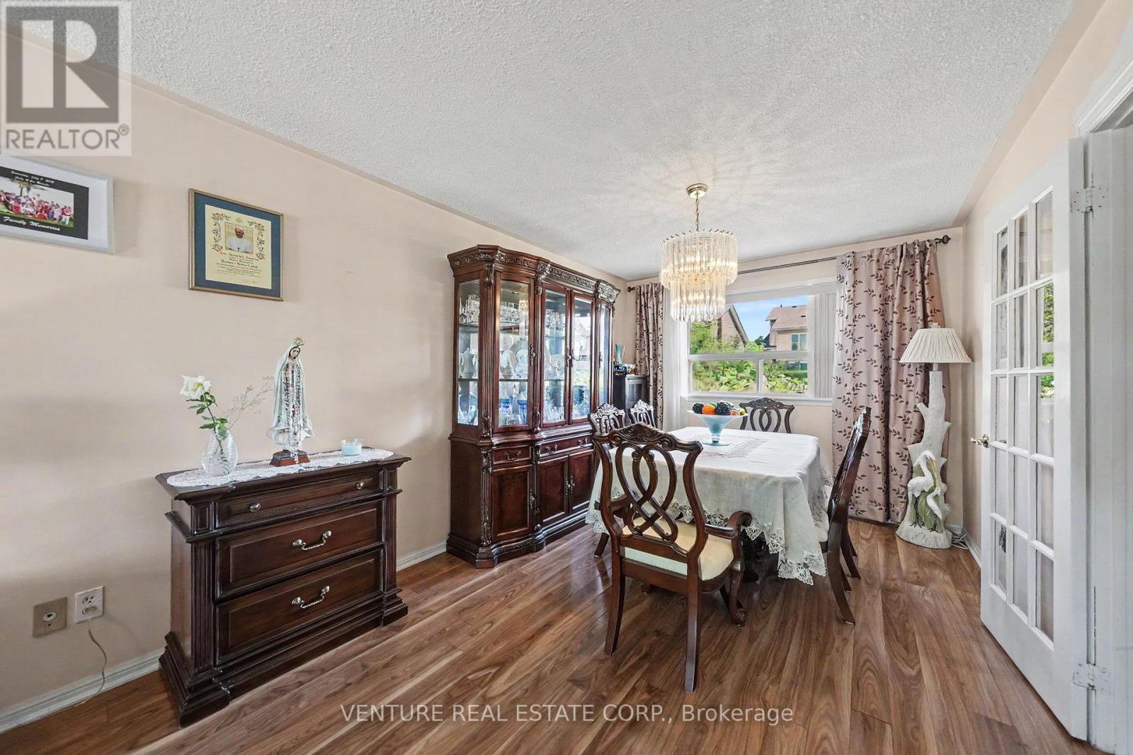 Detached at 346 CENTRE STREET N, Brampton
