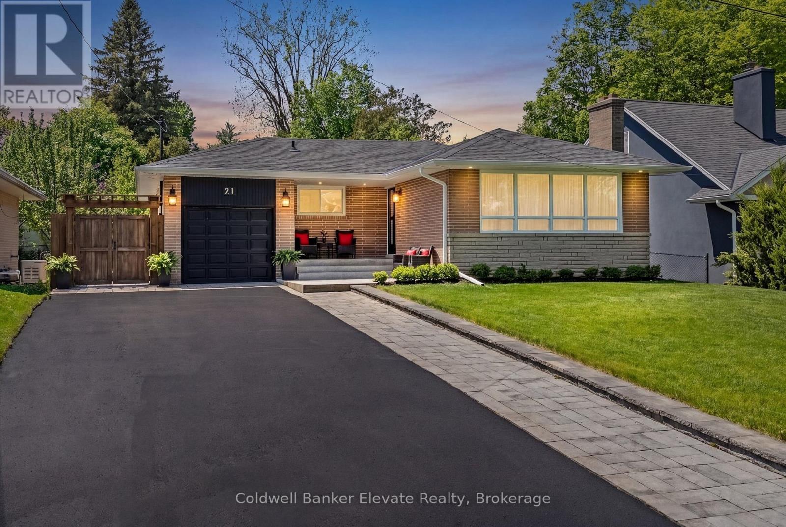 Detached at 21 MARKET STREET, Halton Hills