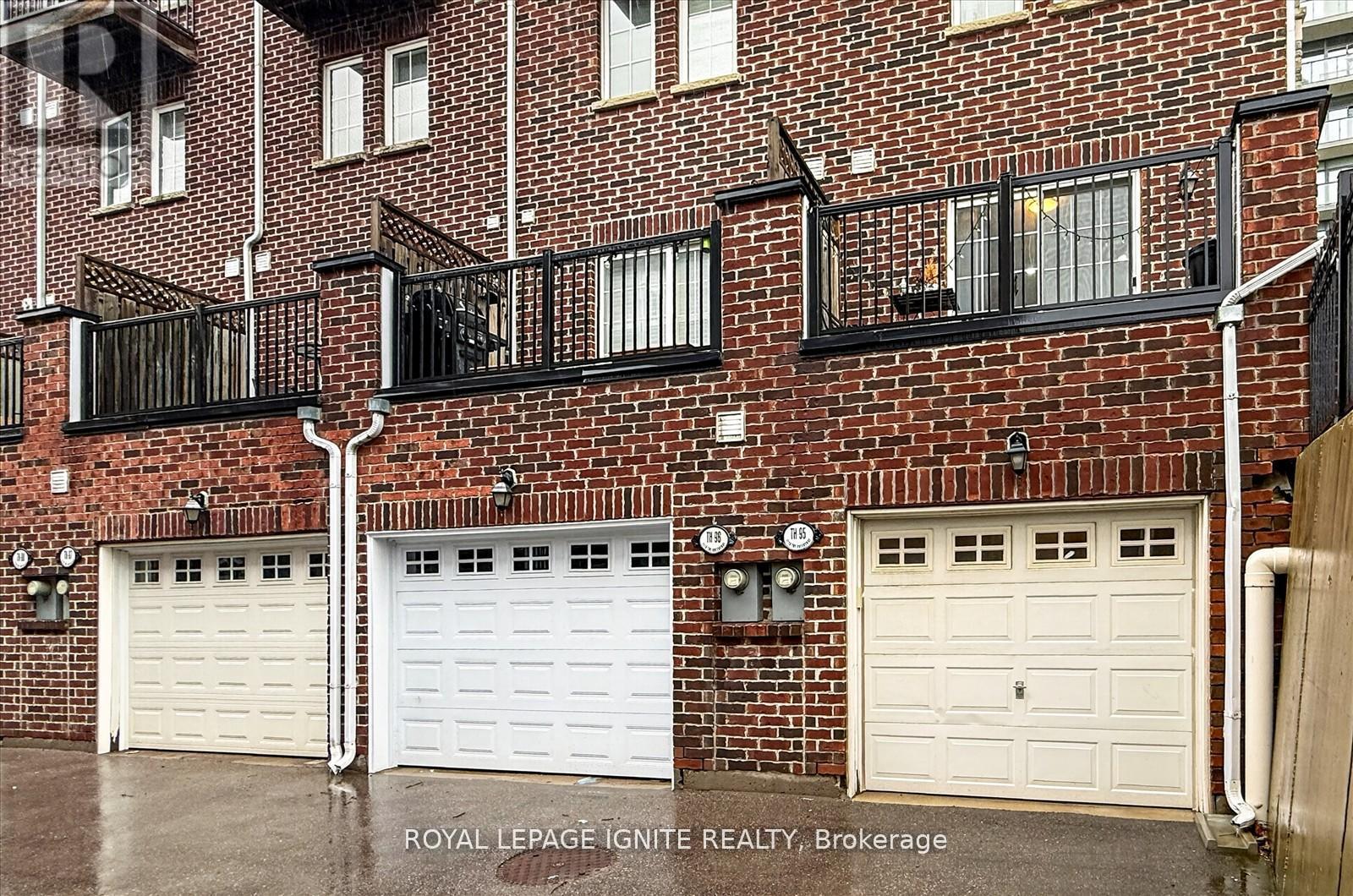 Townhouse at 95 - 117A THE QUEENSWAY, Toronto