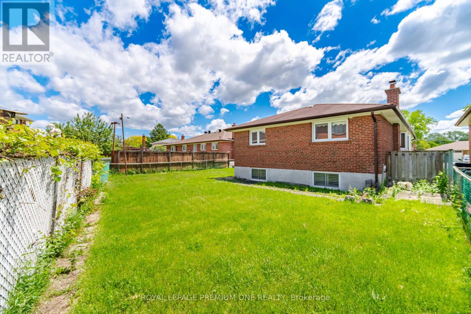 Detached at 25 ISLAY COURT, Toronto
