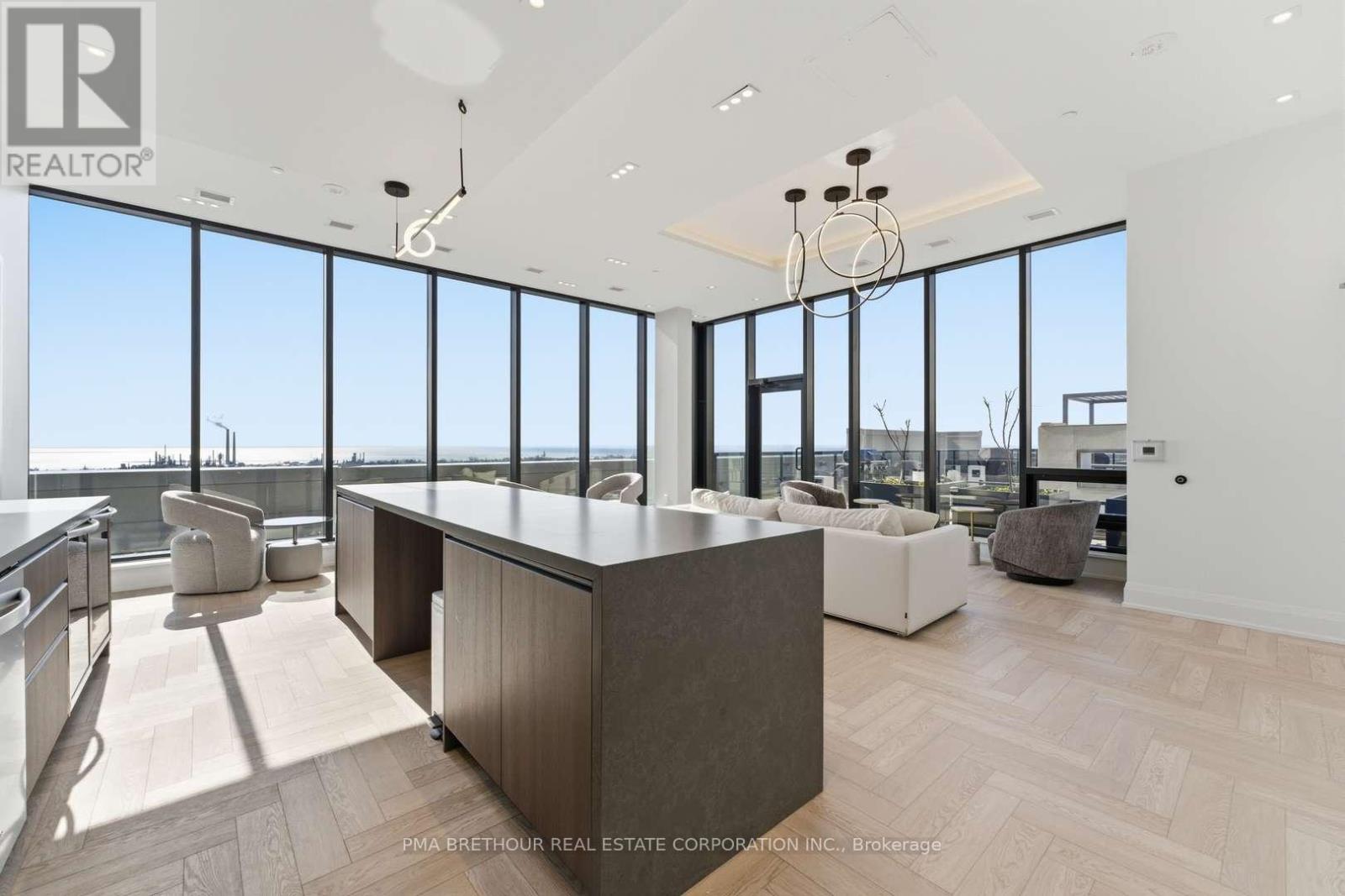 Apartment at 105 - 1035 SOUTHDOWN ROAD, Mississauga