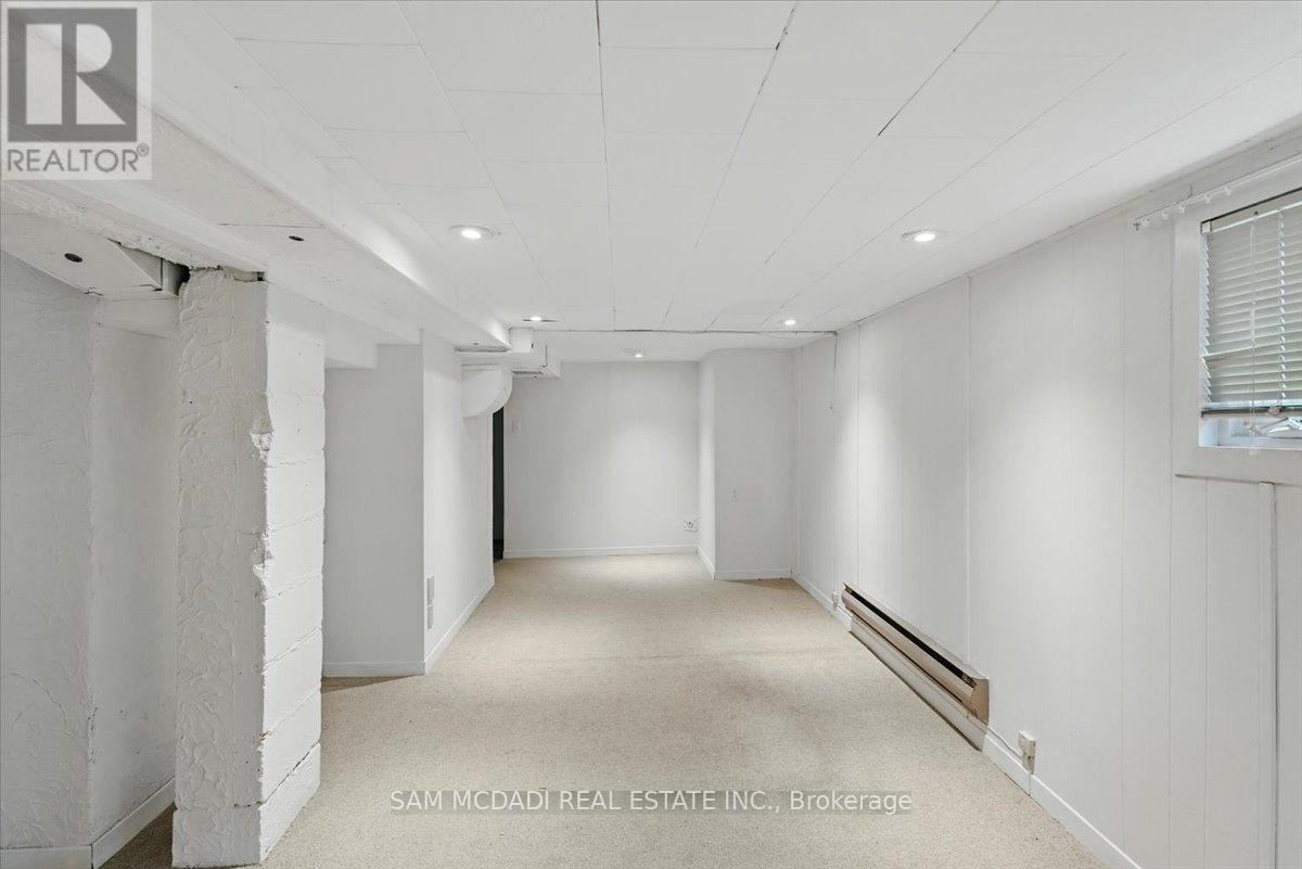 Detached at 62 MAPLE AVENUE S, Mississauga