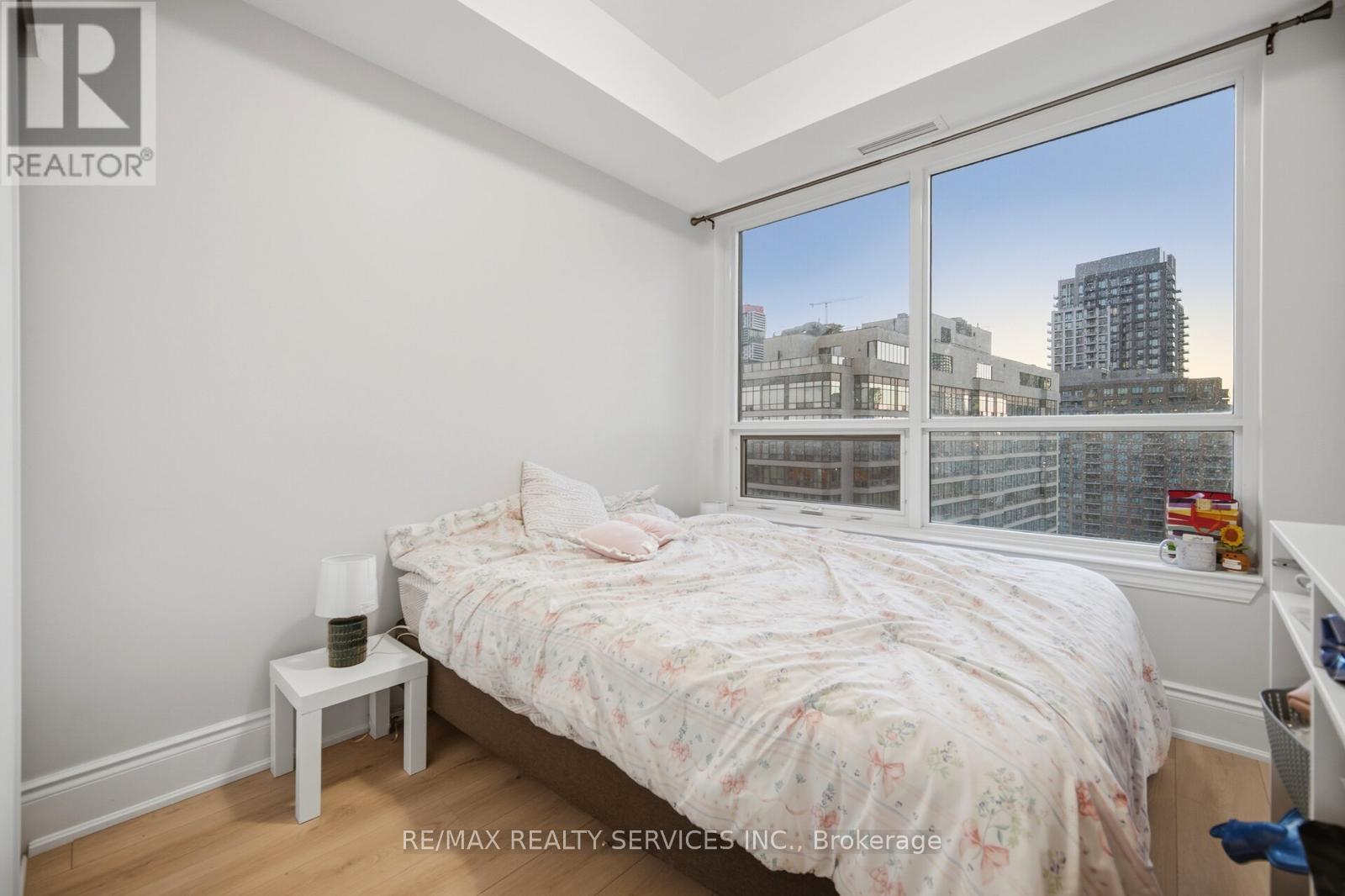 Apartment at 1811 - 30 ELM DRIVE W, Mississauga
