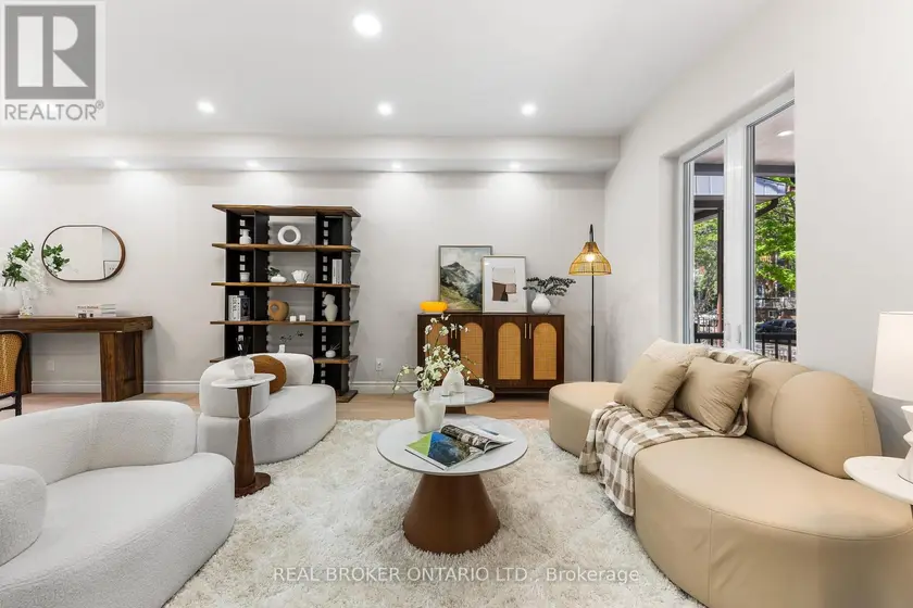 Semi-Detached/Link at 806 GLADSTONE AVENUE, Toronto (Dovercourt-Wallace Emerson-Junction)